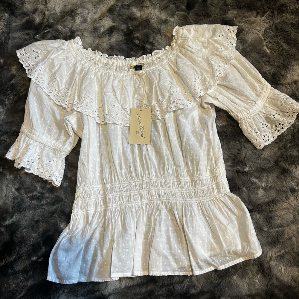 Universal thread peasant top